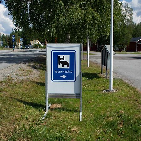 Tuurin Yoesaeiloe Apartment Екстериор снимка