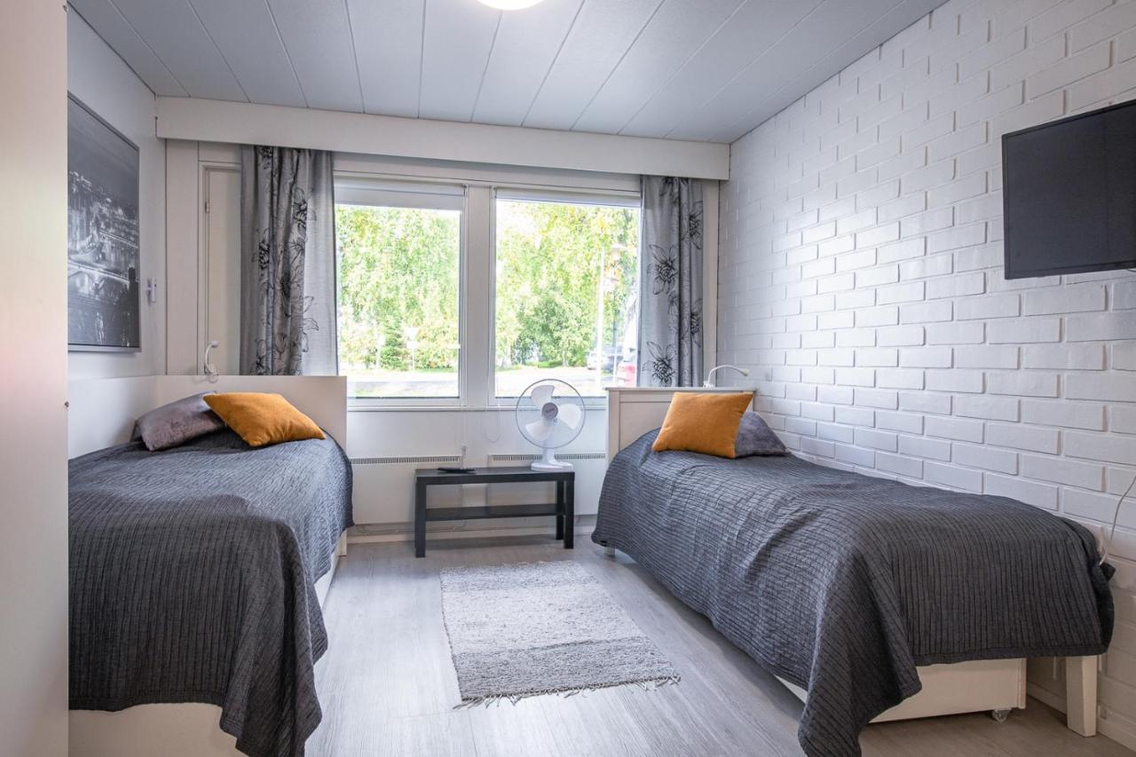 Tuurin Yoesaeiloe Apartment Екстериор снимка